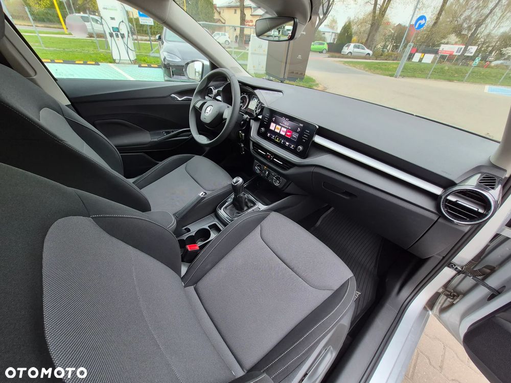 Skoda Fabia 1.0 Ambition - 16
