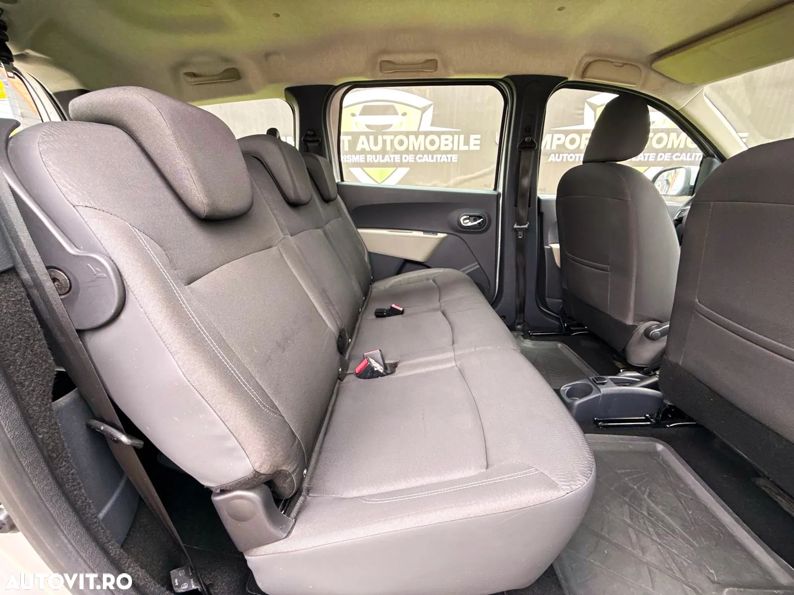 Dacia Lodgy - 23