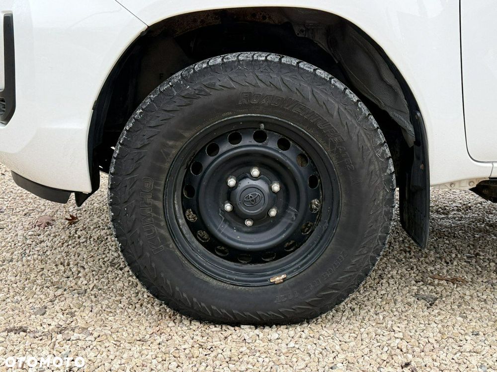 Toyota Hilux 2.4 D-4D Double Cab DLX 4x4 - 9