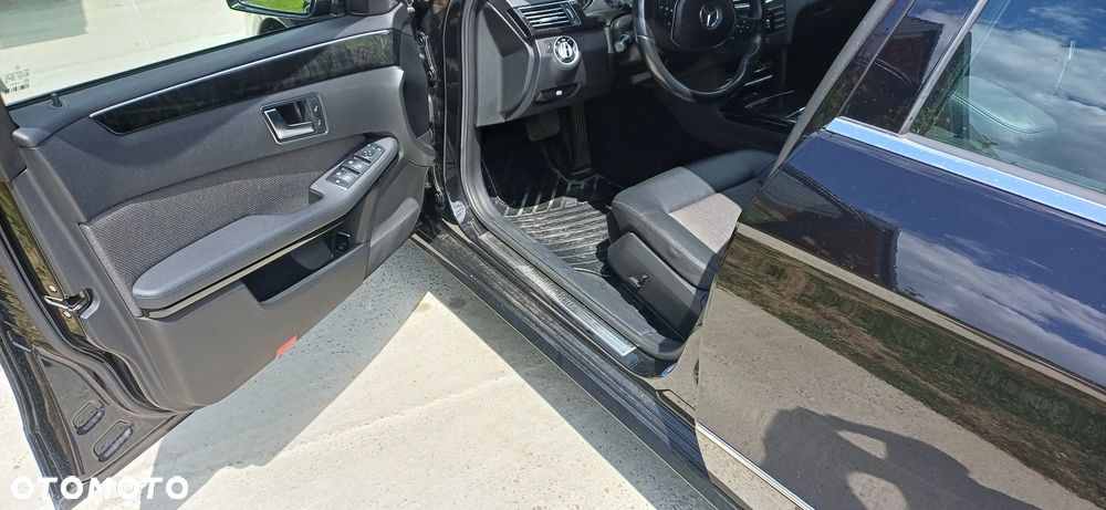 Mercedes-Benz Klasa E 220 CDI BlueEff Avantgarde - 15