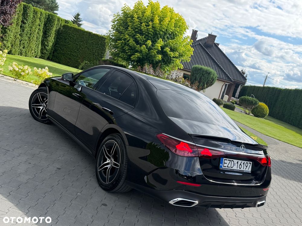 Mercedes-Benz Klasa E 220 d mHEV 4-Matic AMG 9G-Tronic - 3