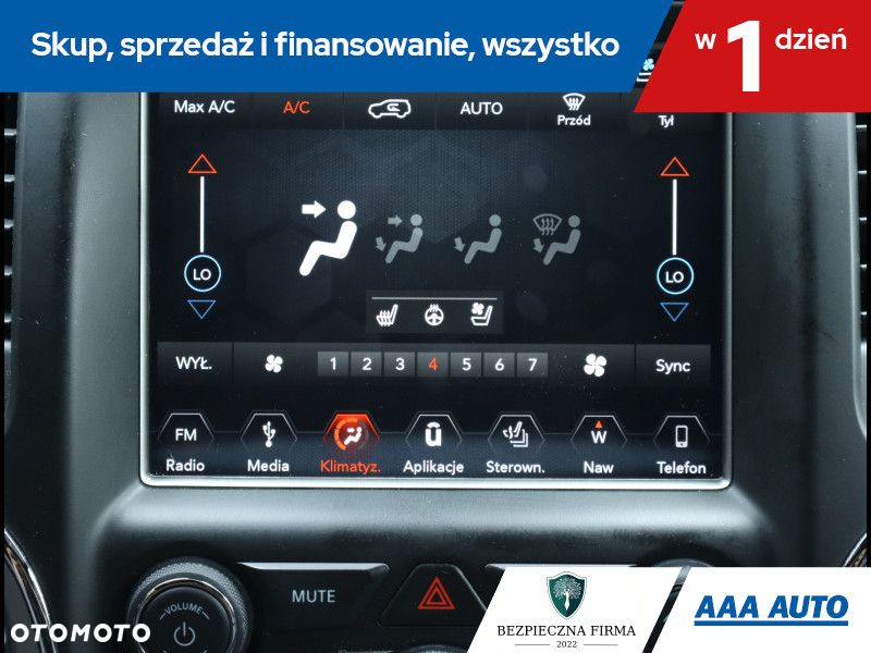 Jeep Grand Cherokee - 17