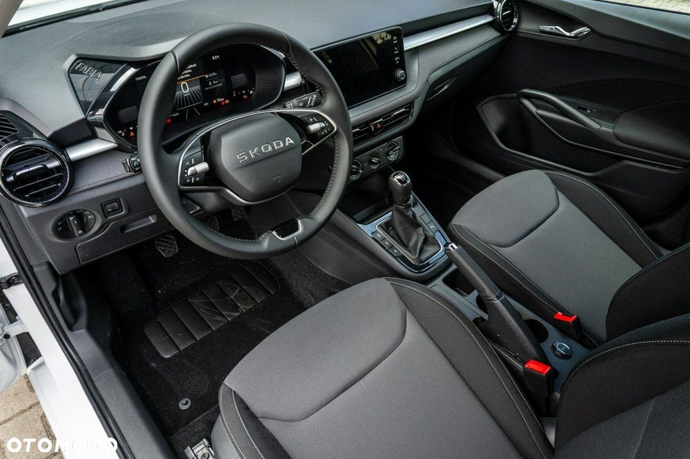 Skoda Fabia - 11