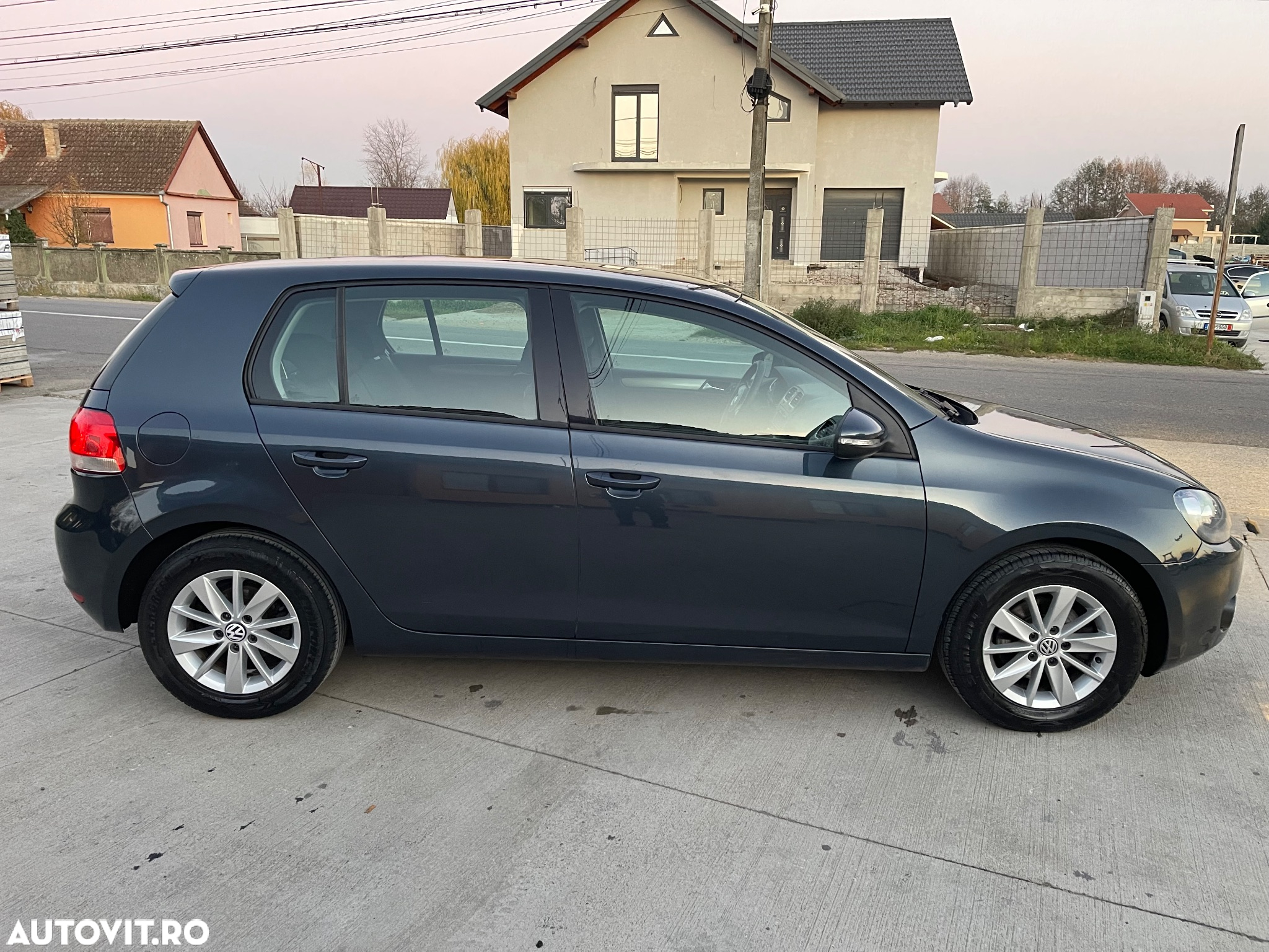 Volkswagen Golf 1.4 Comfortline - 14