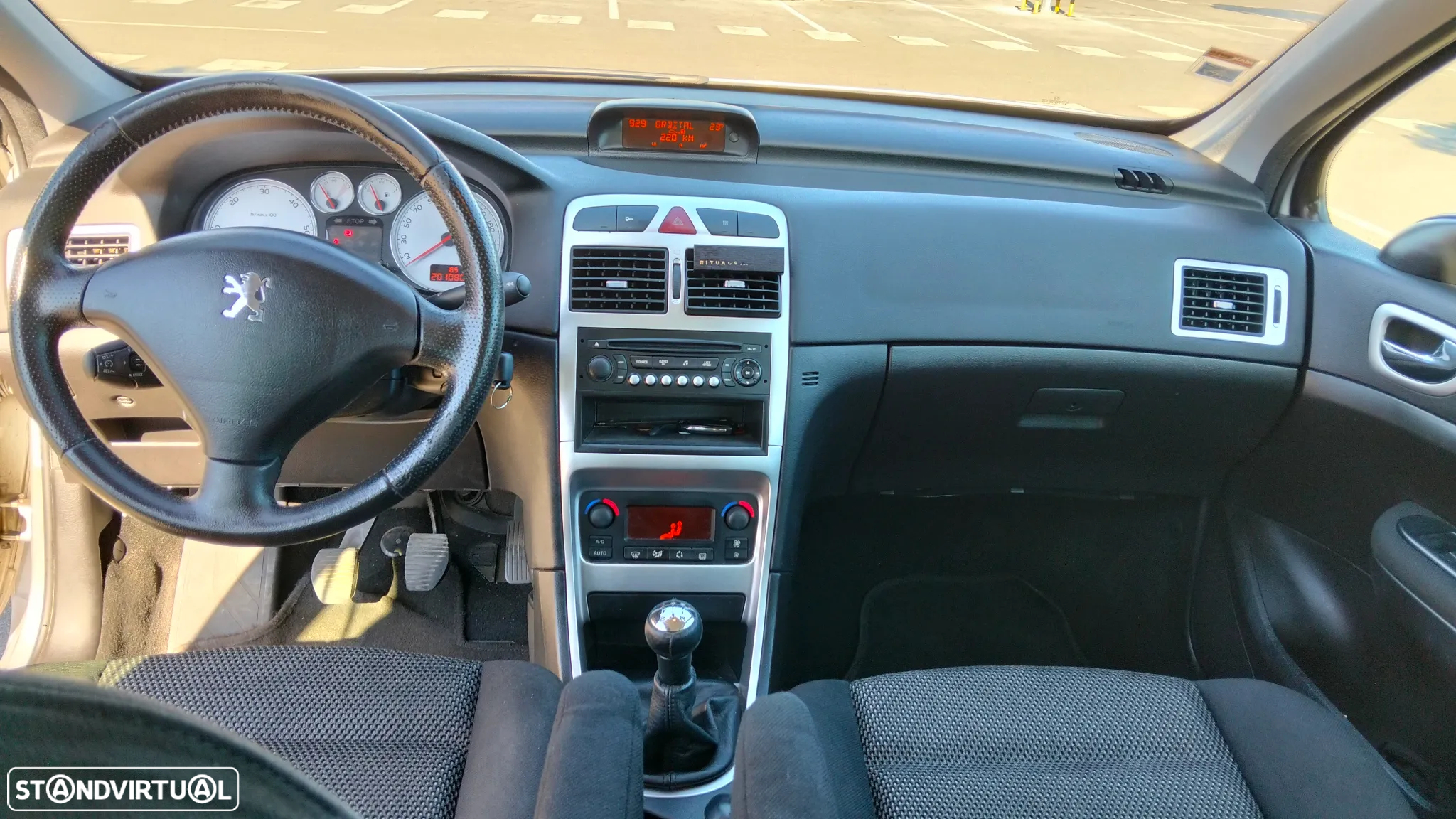 Peugeot 307 SW 1.6 HDi FAP Executive - 20