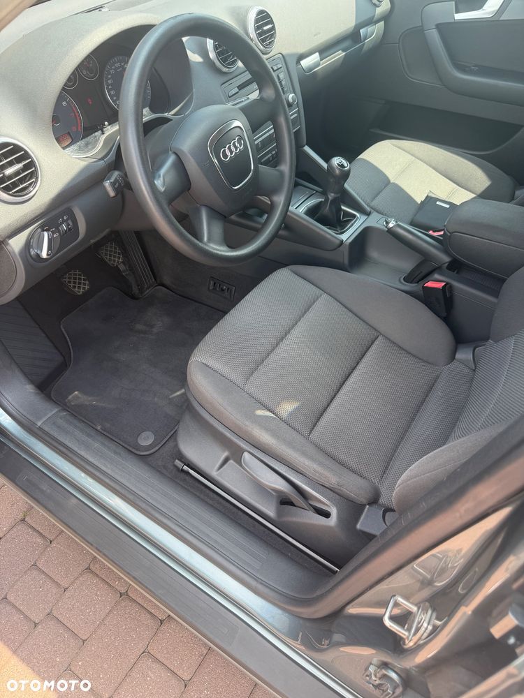 Audi A3 Sportback 1.2 TFSI Ambiente - 7