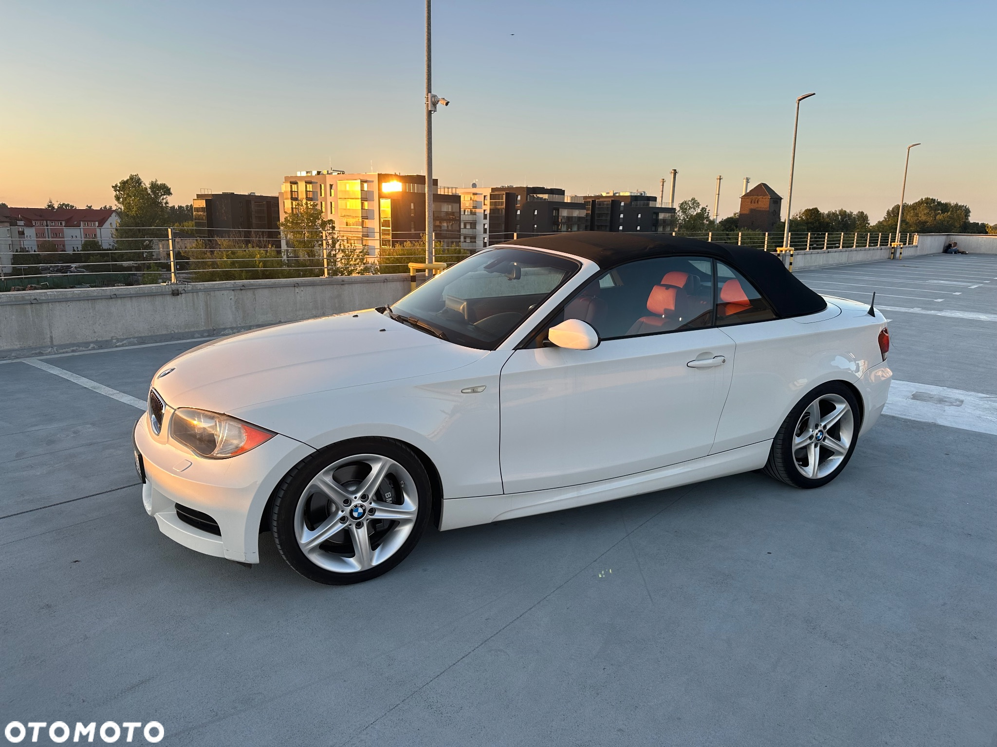 BMW Seria 1 135i Cabrio Limited Edition Lifestyle mit M Sportpaket - 14