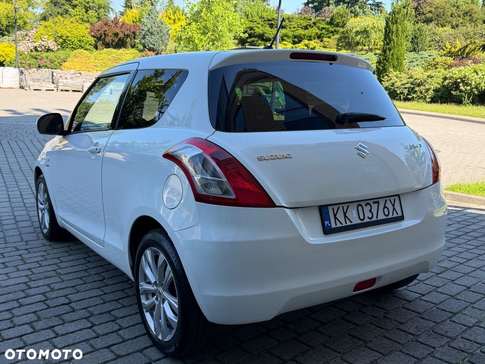 Suzuki Swift 1.2 Premium - 4