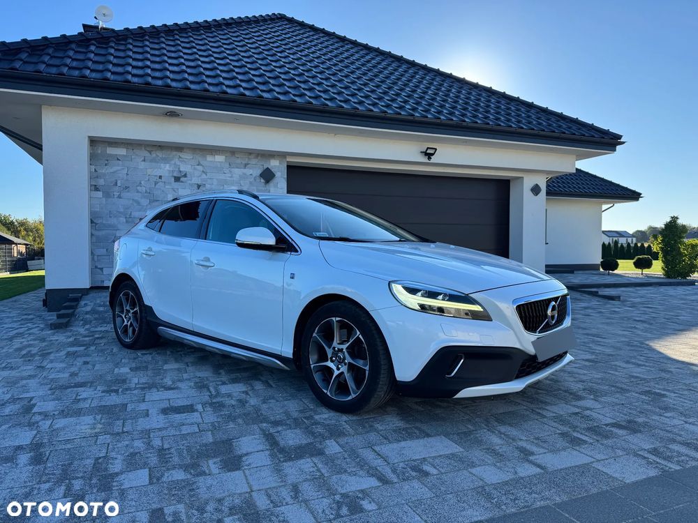 Volvo V40 T3 Drive-E Ocean Race - 1