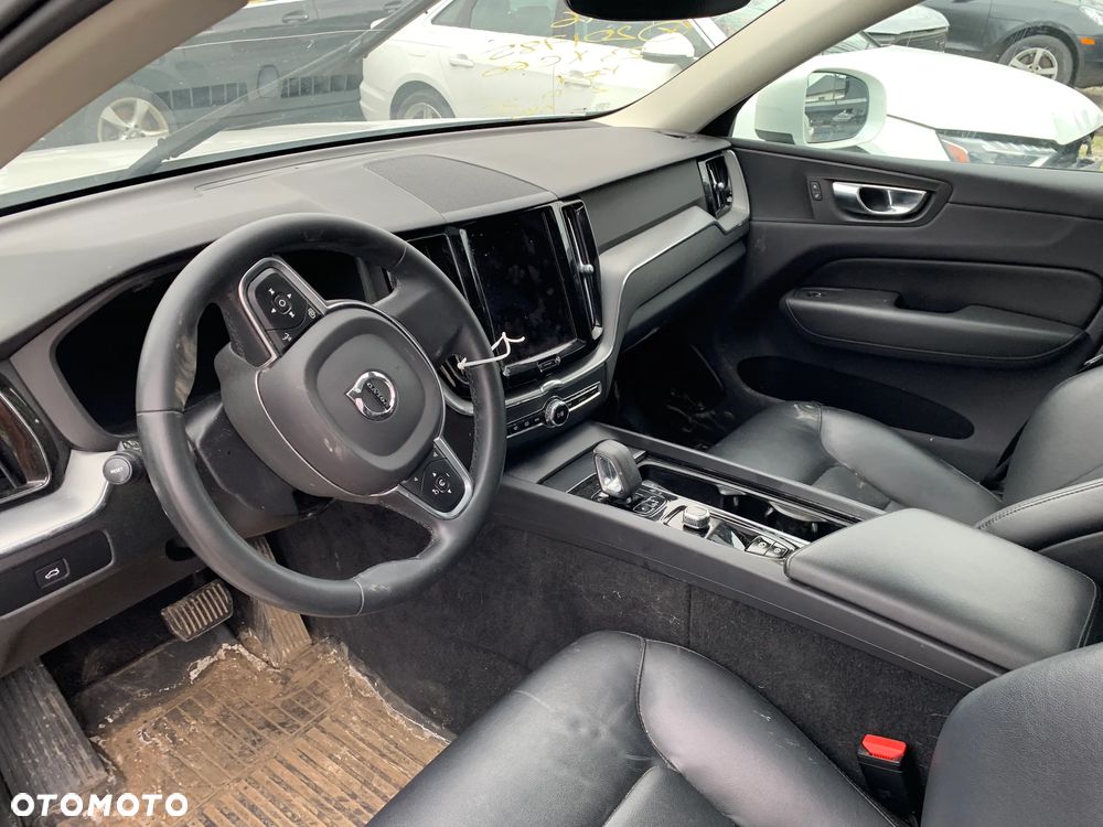 Volvo XC 60 B6 B AWD Geartronic Inscription - 8