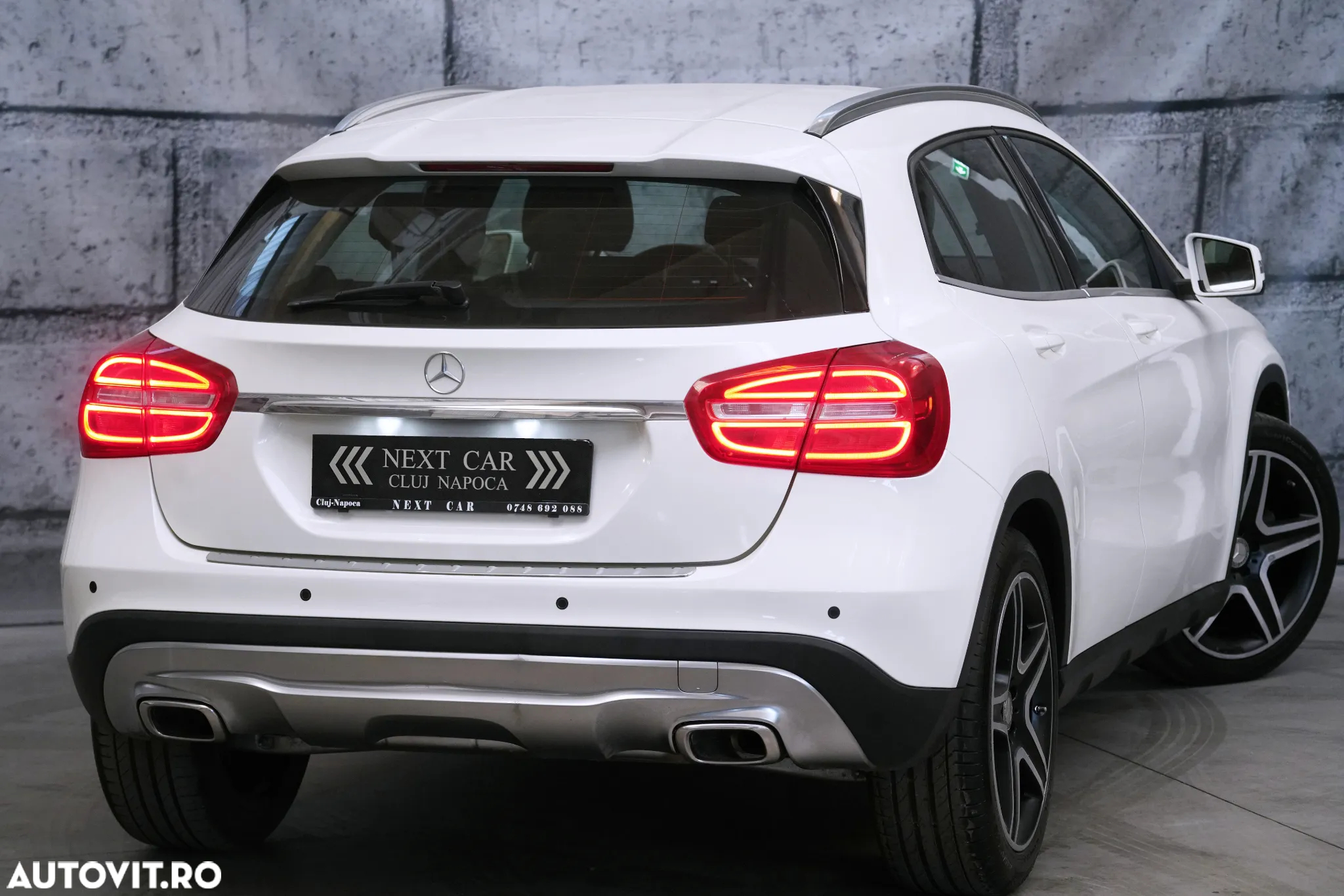 Mercedes-Benz GLA 220 d 4Matic 7G-DCT AMG Line - 3