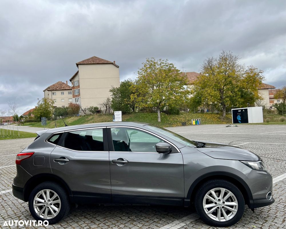 Nissan Qashqai 1.6 DCI Start/Stop N-Connecta - 9
