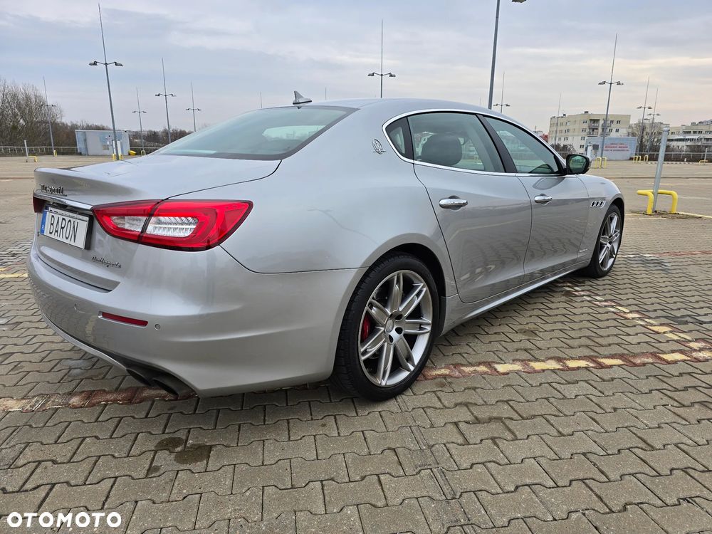 Maserati Quattroporte GranLusso S - 4