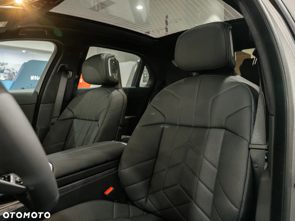 BMW Seria 7 - 15