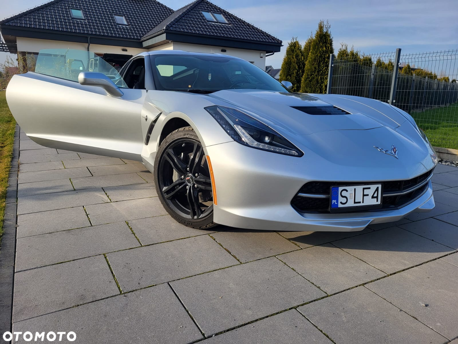 Chevrolet Corvette - 2