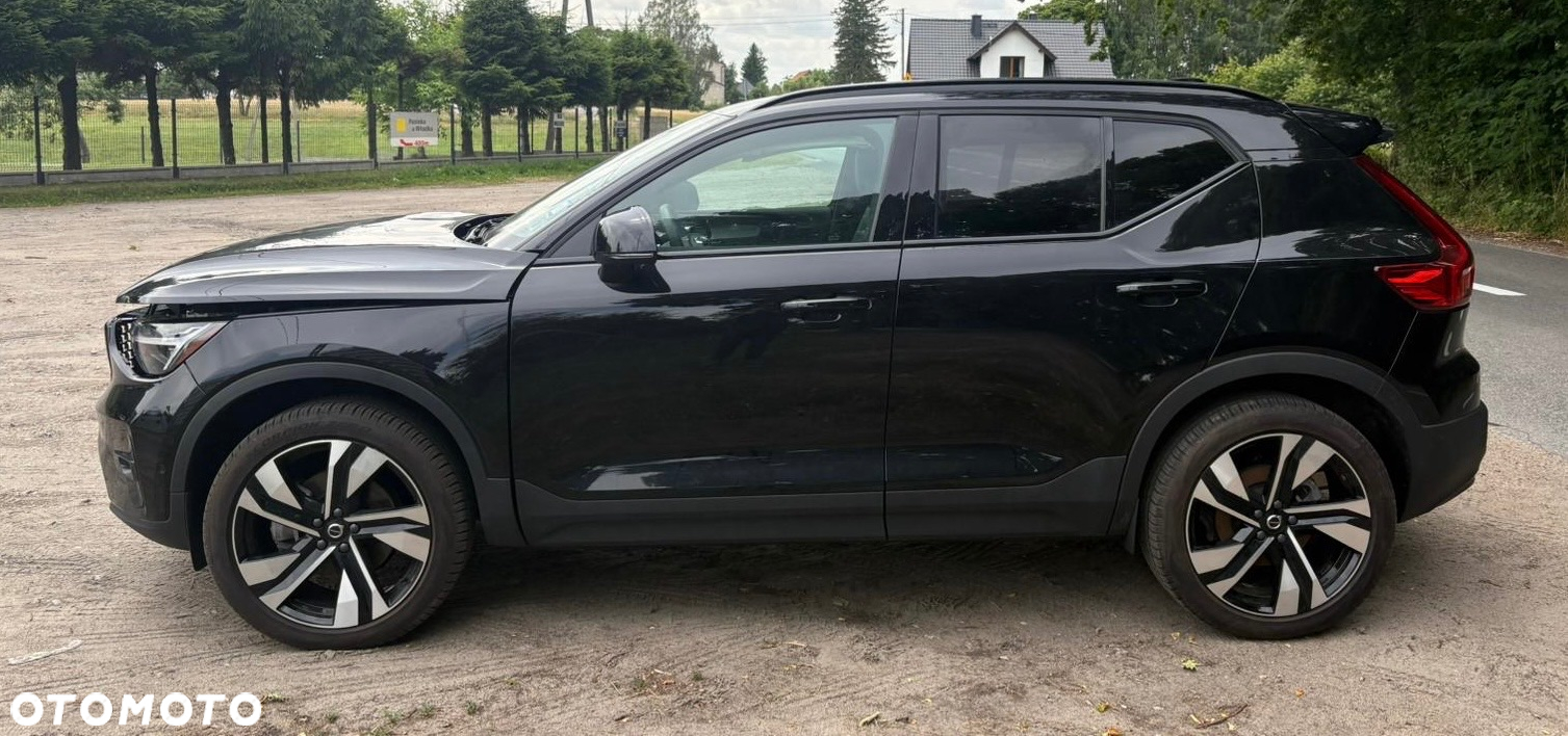 Volvo XC 40 B5 AWD Ultimate Dark - 2