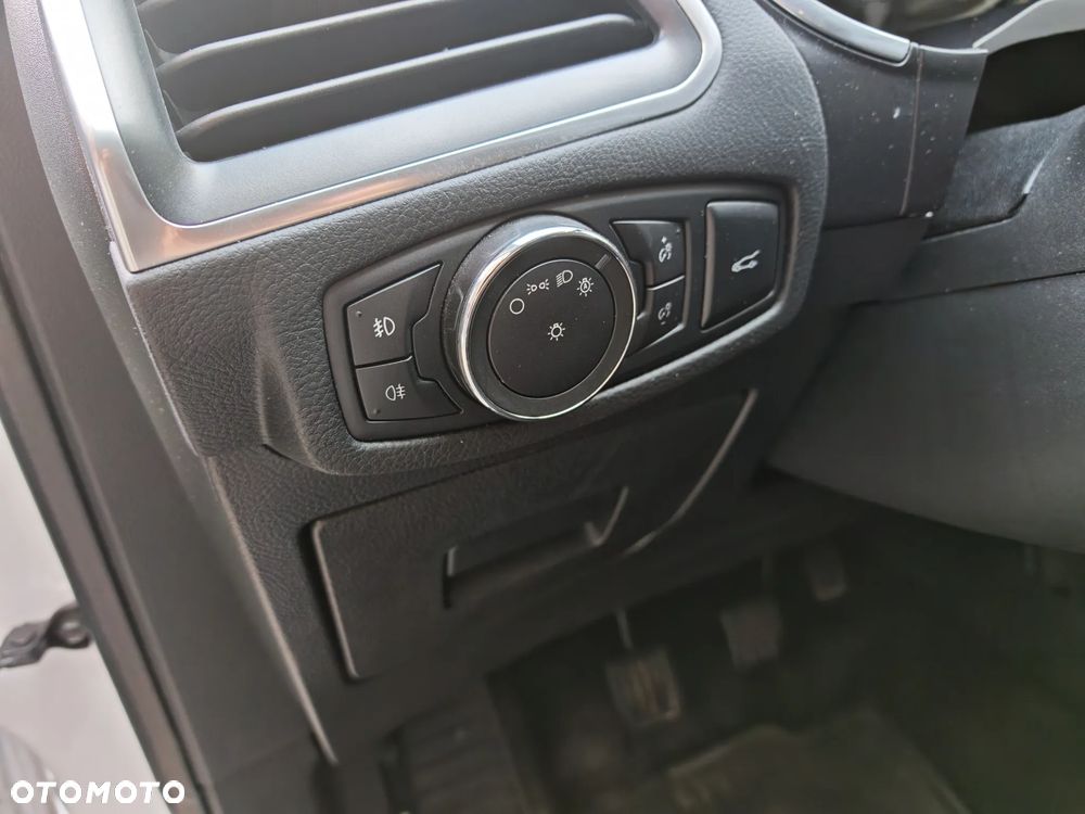Ford S-Max 2.0 TDCi Titanium - 26