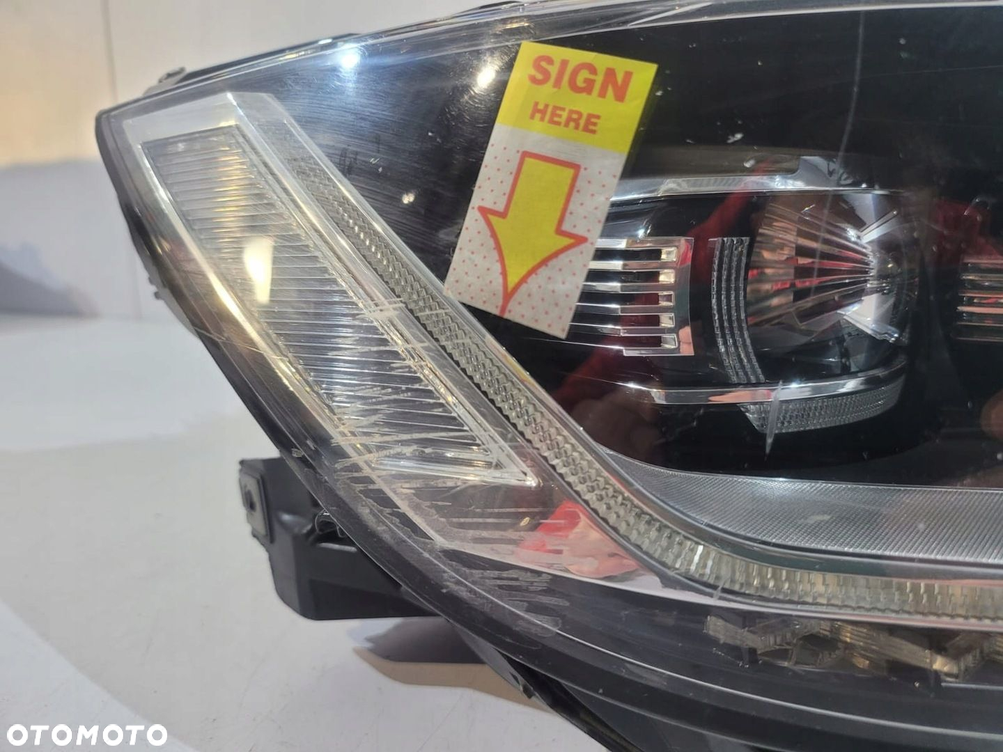 VW Passat B8 Lift - Lampa Full Led R - 13637 - 9