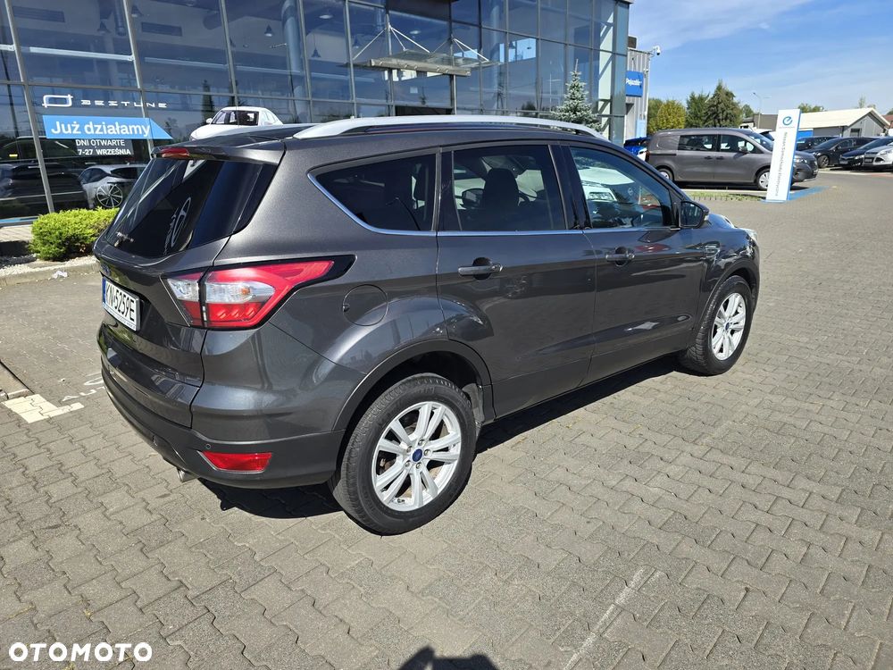 Ford Kuga 1.5 TDCi 2x4 Titanium - 5