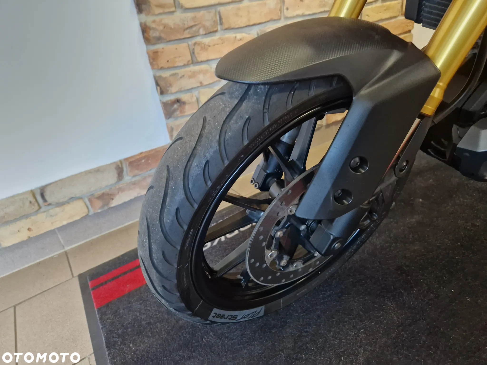 Yamaha MT - 17