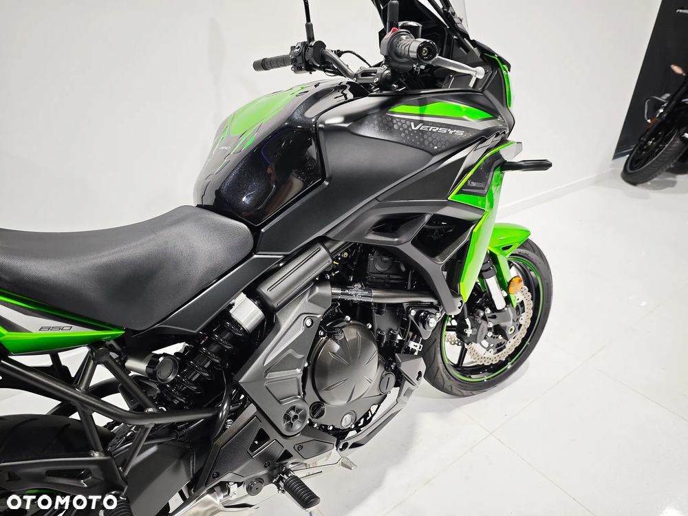 Kawasaki Versys 650 - 11