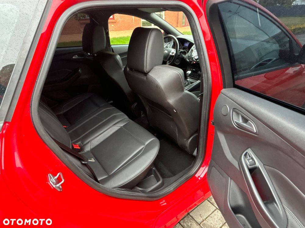 Ford Focus 2.0 EcoBoost ST mit Leder-Sport-Paket - 36