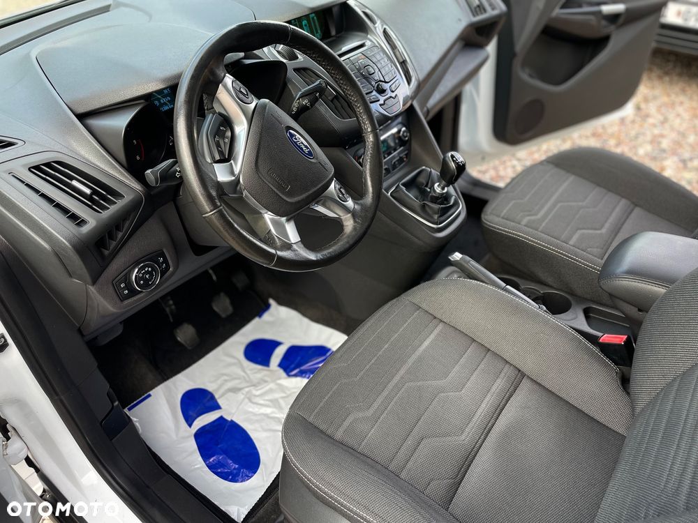 Ford Tourneo Connect Grand - 11