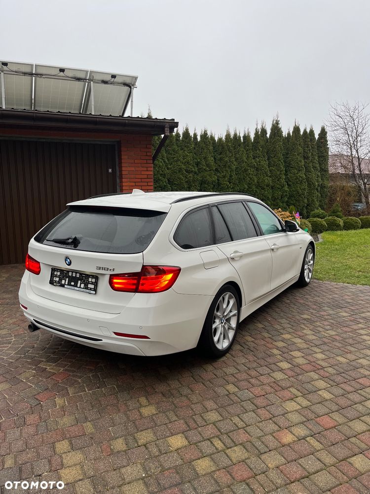 BMW Seria 3 318d Sport Line - 5