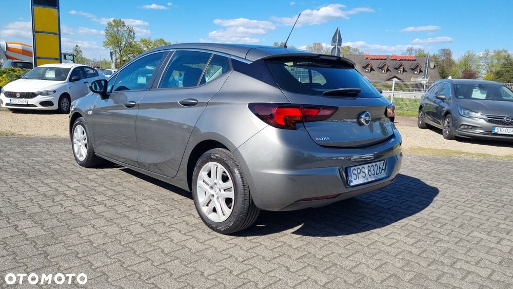 Opel Astra - 4