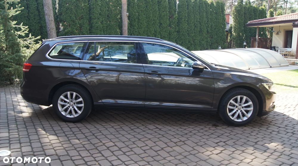Volkswagen Passat 2.0 TDI (BlueMotion Technology) Comfortline - 3