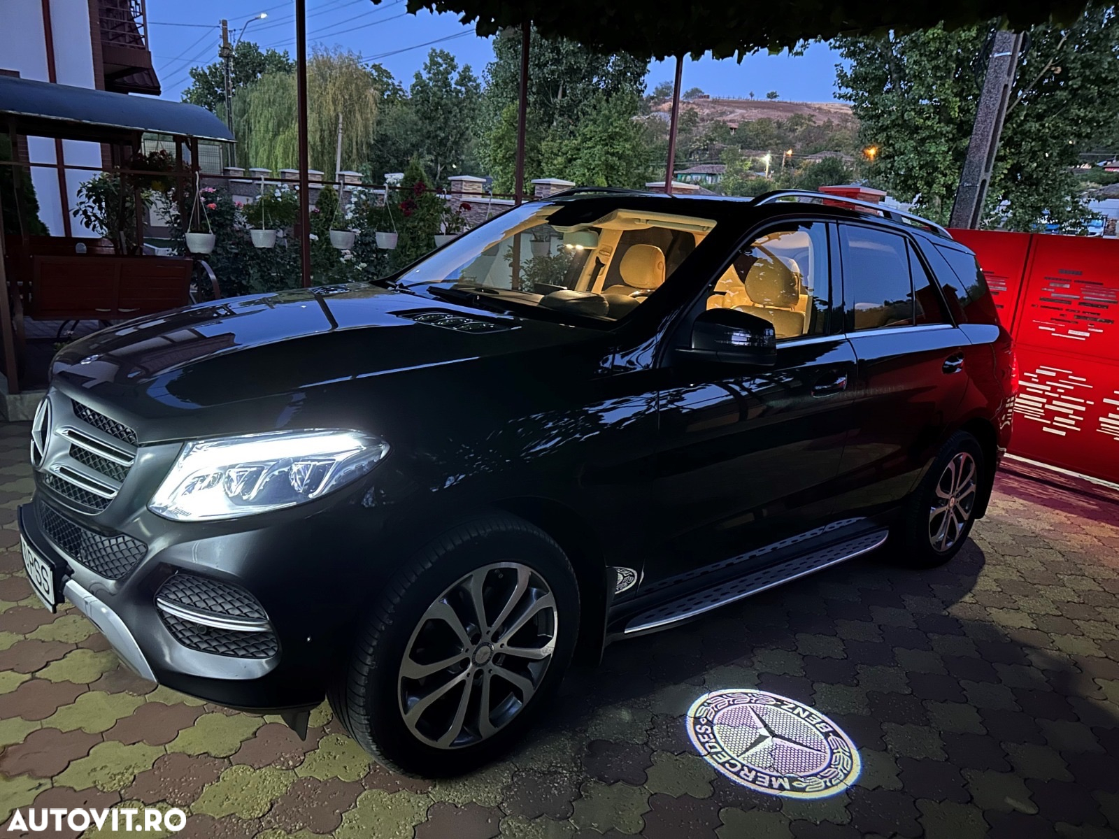 Mercedes-Benz GLE 350 d 4MATIC - 13