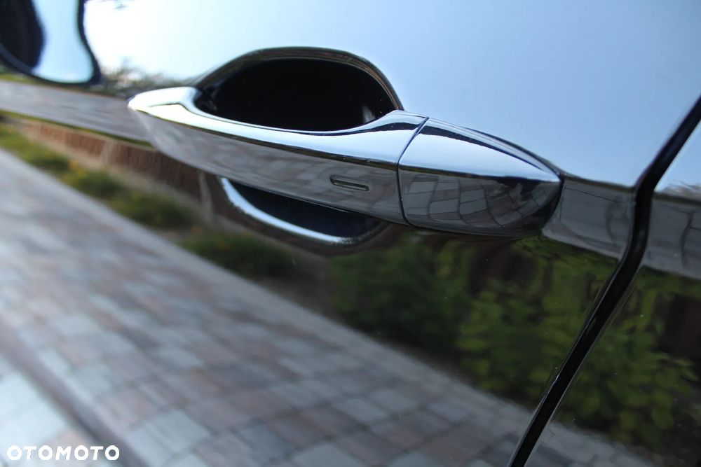 Volkswagen Passat 2.0 TSI Business DSG - 39