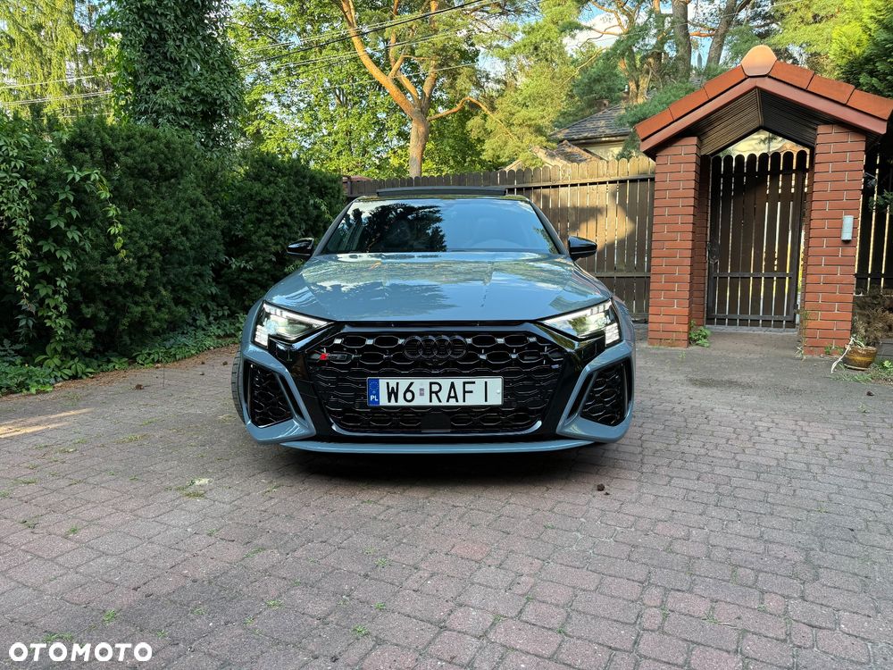 Audi RS3 Limousine - 10