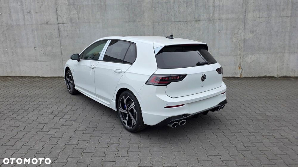 Volkswagen Golf - 4