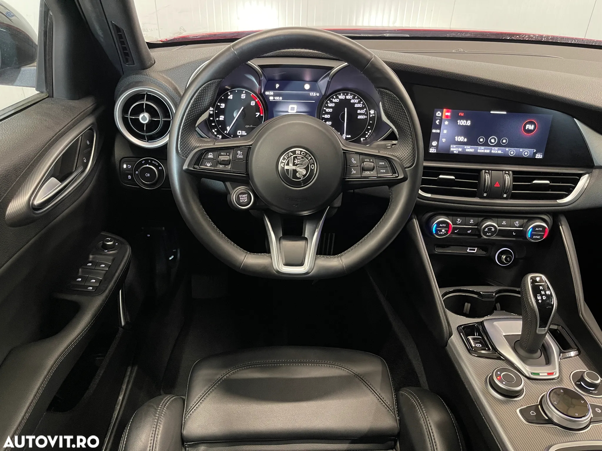 Alfa Romeo Giulia 2.0 Turbo 16V AT8-Q4 Veloce - 6