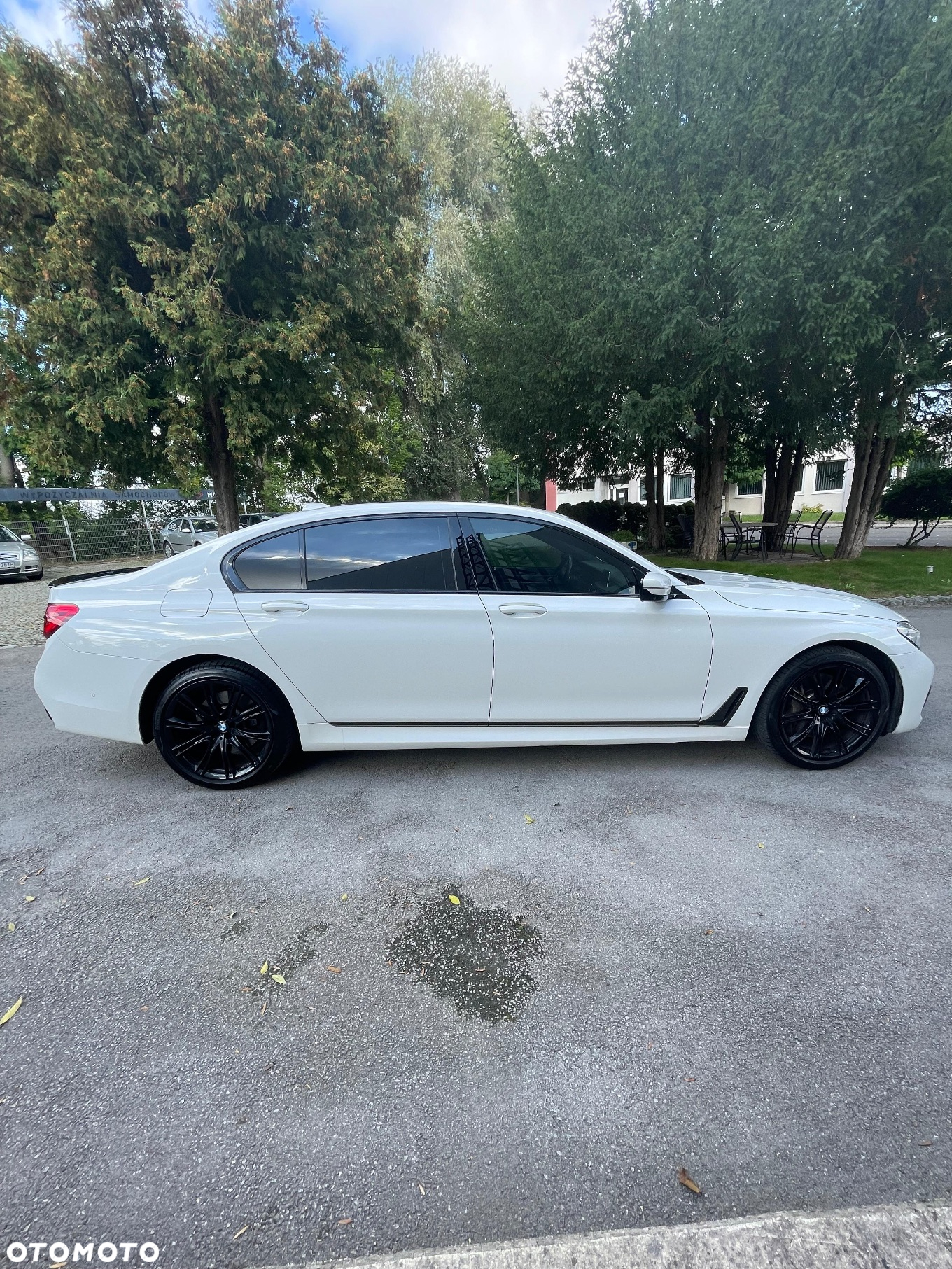 BMW Seria 7 750Li xDrive - 23