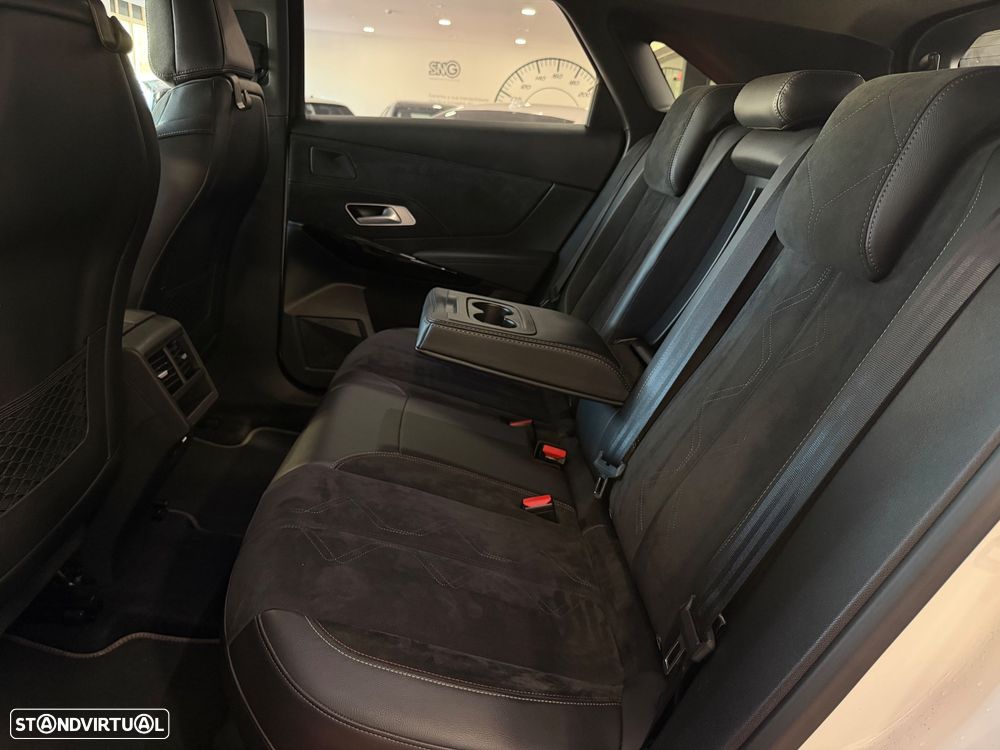 DS DS7 Crossback 1.5 BlueHDi Performance Line EAT8 - 37