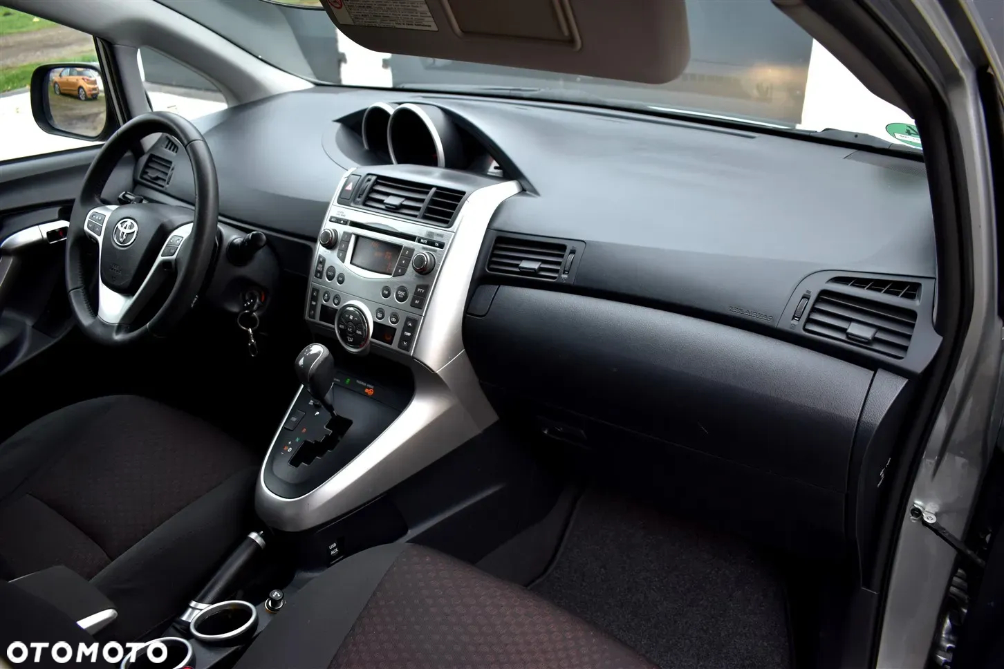 Toyota Verso 1.8 Prestige MS EU6 - 19