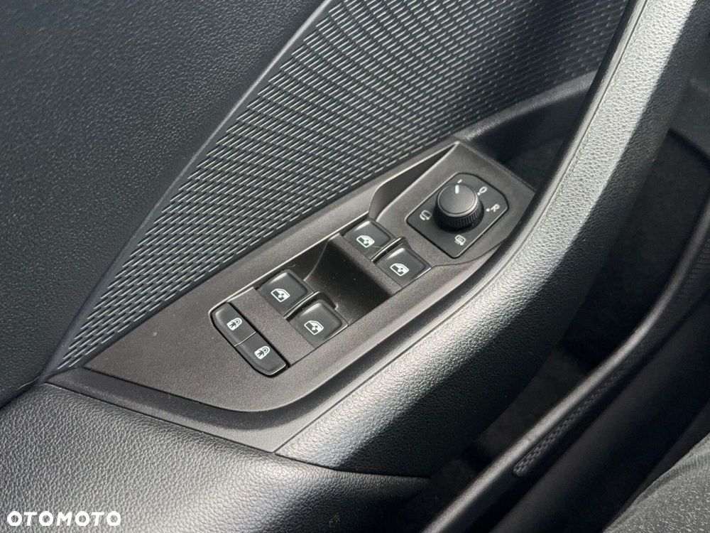 Skoda Octavia 2.0 TDI 4x4 Scout DSG - 37