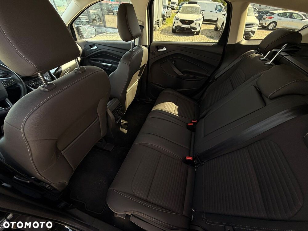 Ford Kuga - 11