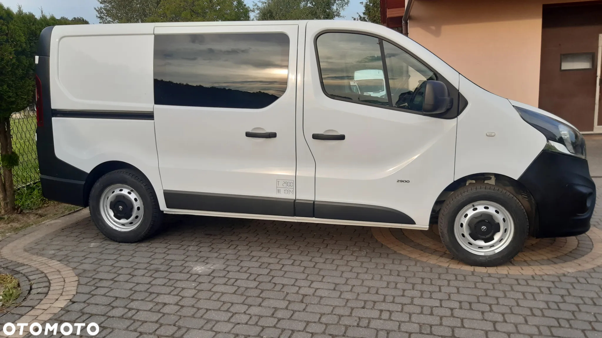 Opel Vivaro - 26