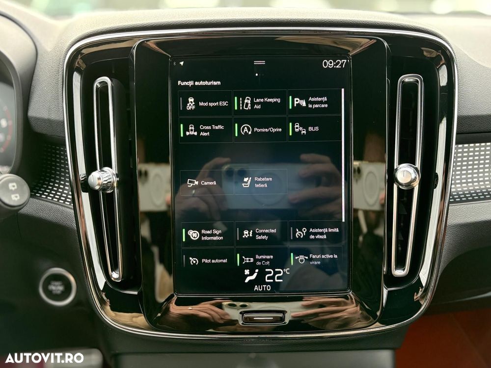 Volvo XC 40 D4 AWD Geartronic R-Design - 10