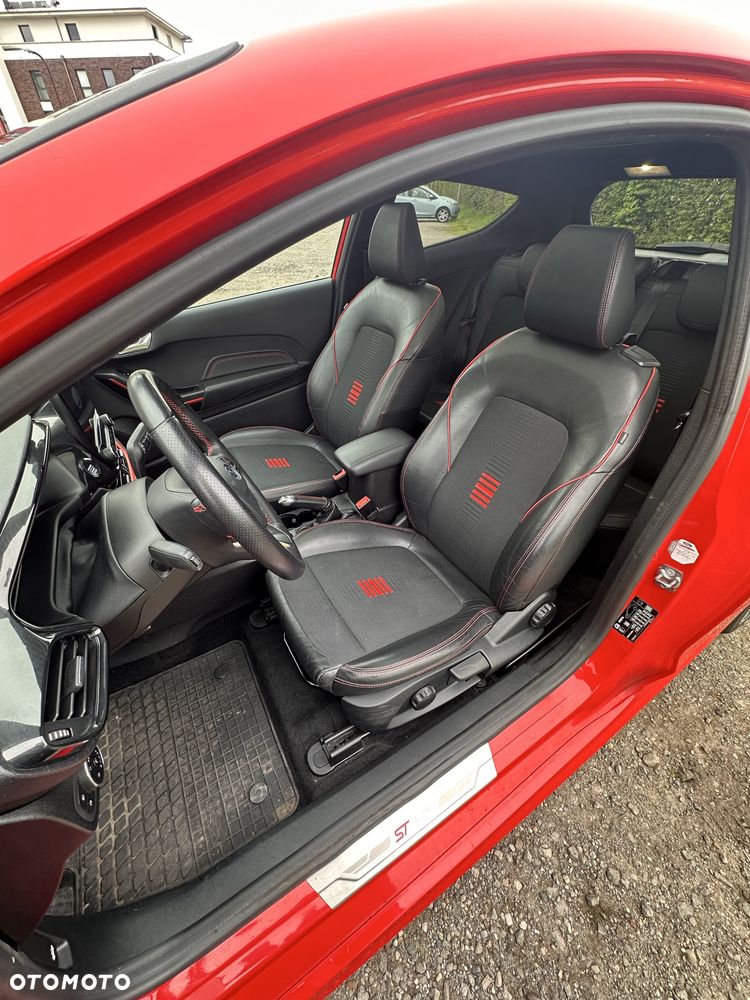 Ford Fiesta - 4