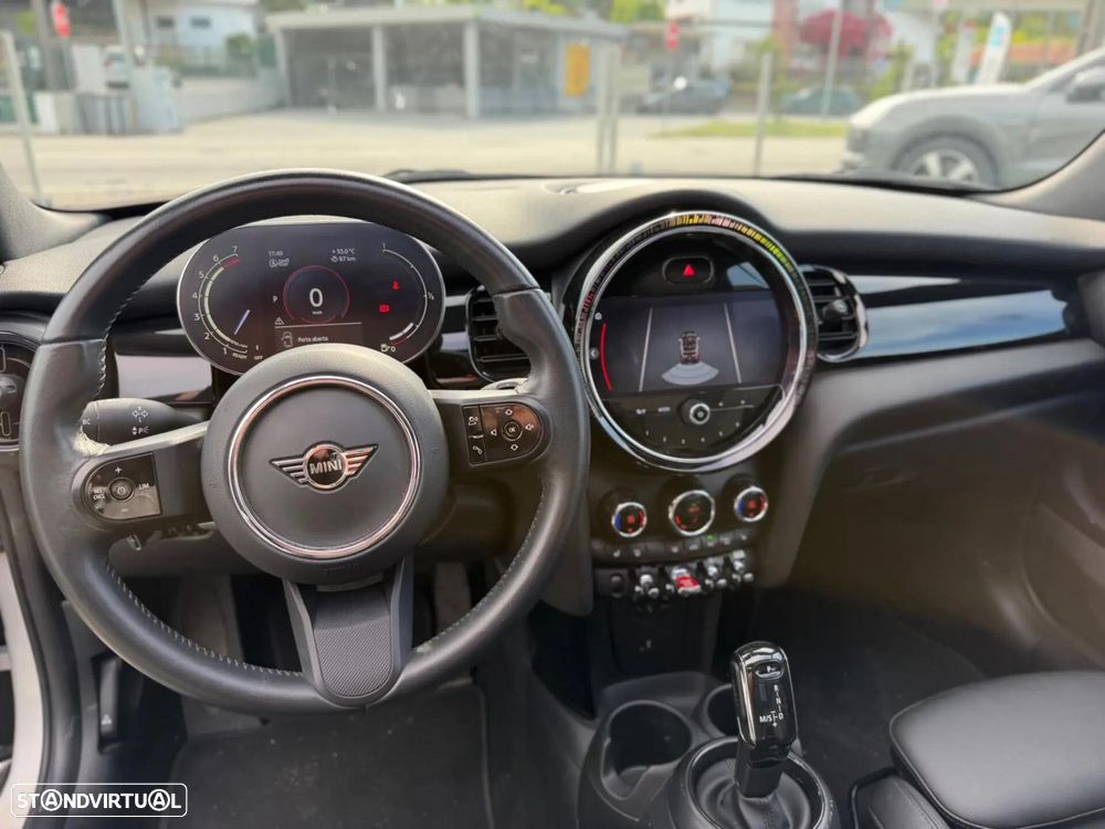 MINI Cabrio Cooper Auto - 16