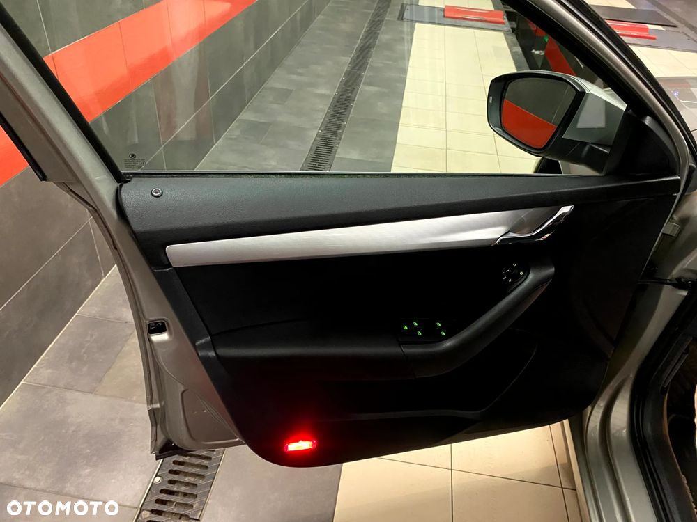 Skoda Octavia 2.0 TDI Green tec DSG Elegance - 13