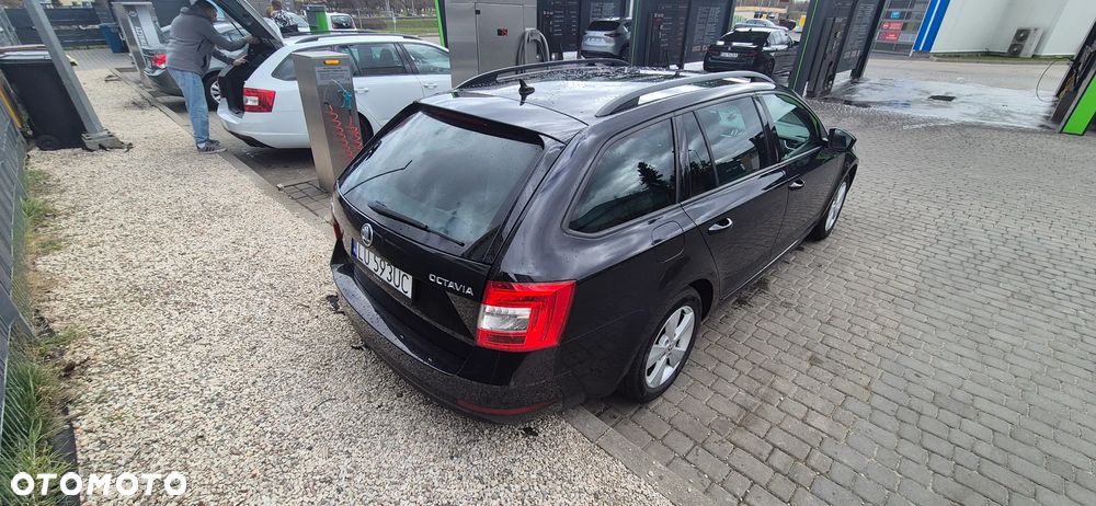 Skoda Octavia 1.6 TDI Active - 8