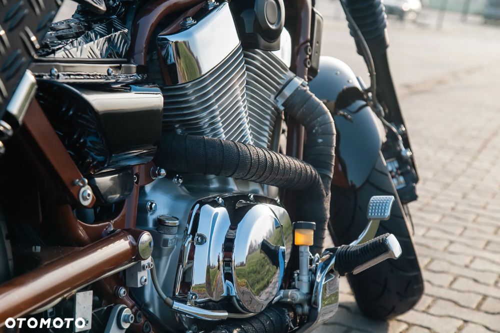 Suzuki Intruder - 9