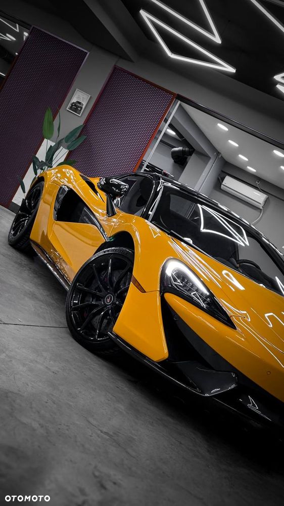 McLaren 570S Coupe - 4