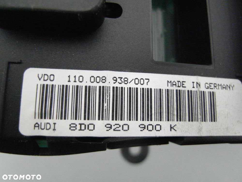 LICZNIK AUDI A4 (8D2, B5) 1.8 - ADR 8D0920900K - 3