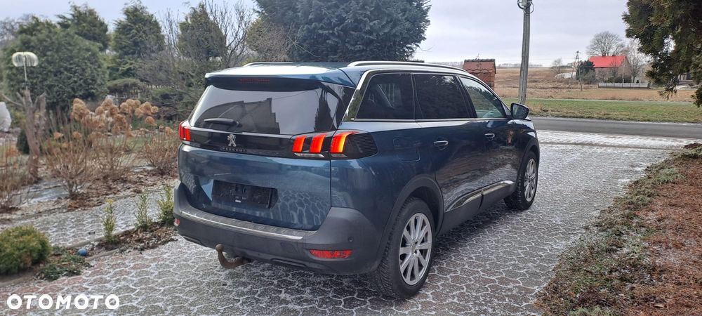 Peugeot 5008 - 10